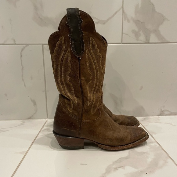 Justin Boots | Made In The USA Leather Cowboy Boots - Picture 2 of 12